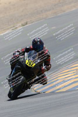 media/Apr-09-2023-SoCal Trackdays (Sun) [[333f347954]]/Turn 10 (115pm)/